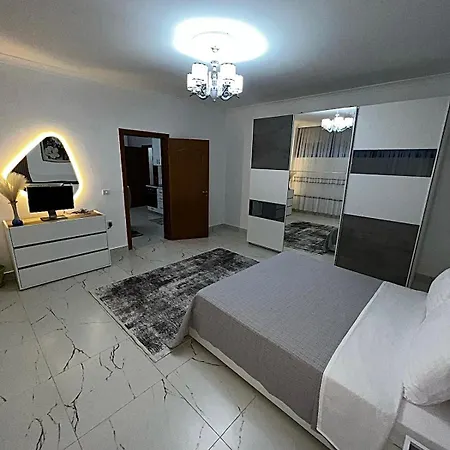 First Floor Lägenhet Shkodër